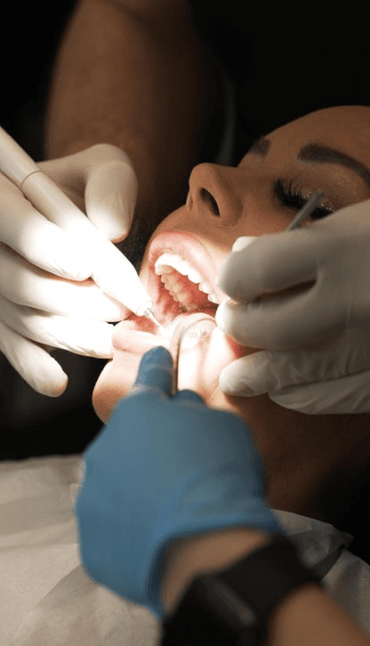 Rezultate Implanturi Dentare Premium - Cazul 16